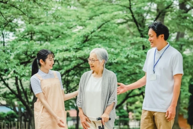 行事参加をスムーズにし、安心を提供する付き添いサービス